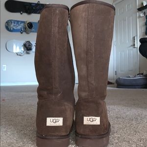 Women’s Size 10 Zip-Up Tall UGG Boots